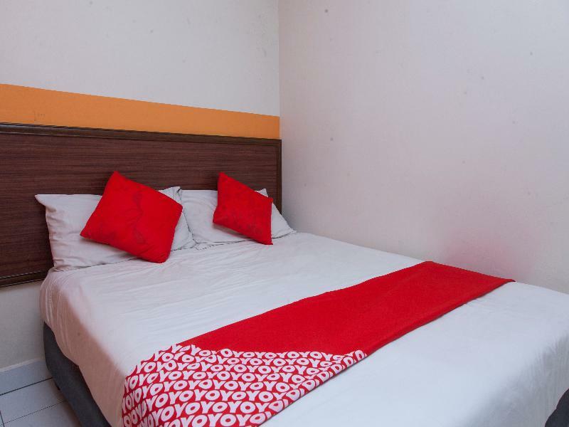 Oyo 575 Hotel Dns Ipoh Bagian luar foto