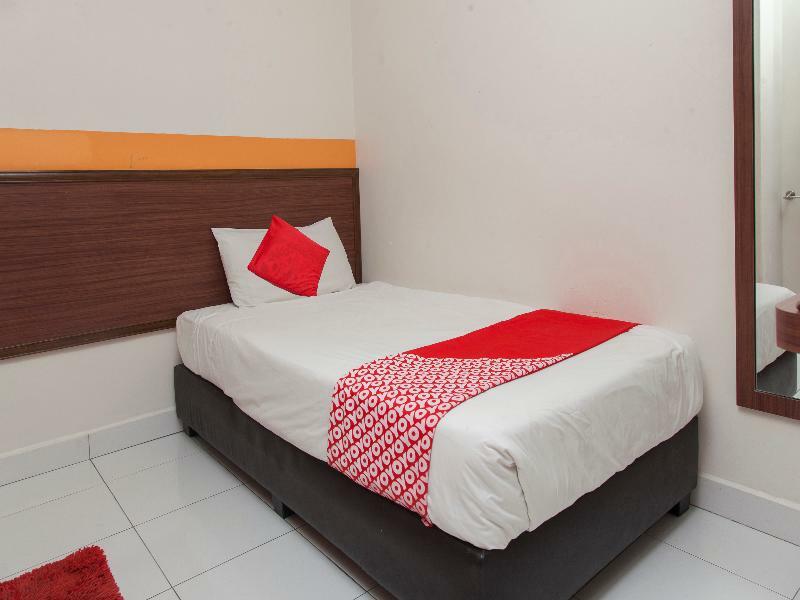 Oyo 575 Hotel Dns Ipoh Bagian luar foto