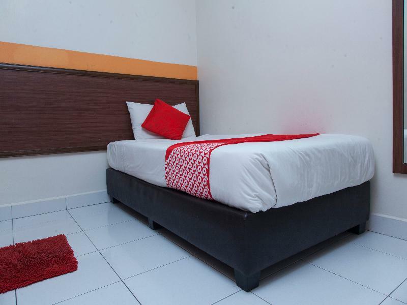 Oyo 575 Hotel Dns Ipoh Bagian luar foto